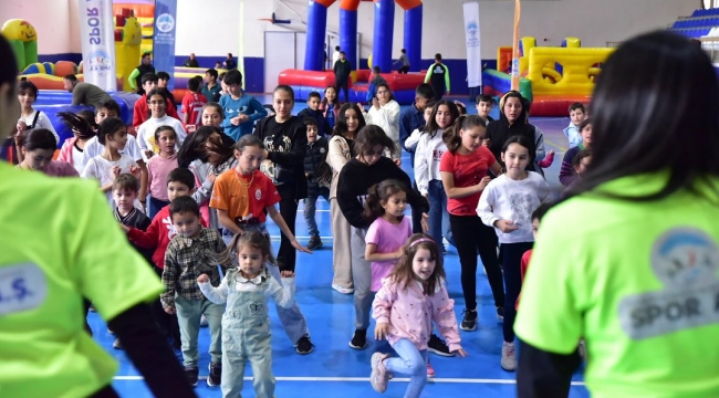 Büyükşehir Spor A.Ş.'den Pınarbaşı'da "Çocuk Şenliği"